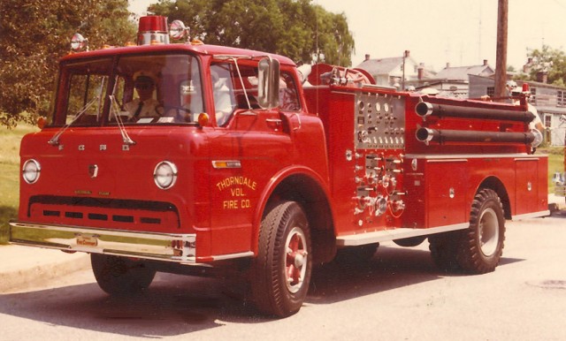 Engine 38-3 - 1971 Ford National Foam